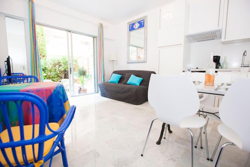 French Riviera: Seafront Apt & Pool Near Monaco 罗克布吕讷-卡普马丹 外观 照片